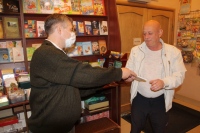 В хабаровских храмах прошла акция «Пасхальная весть»