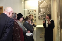 В Хабаровске открылась выставка «Неперемолотые. Опыт духовного сопротивления на Урале в XXв.». 8 февраля 2013 года.