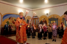 Божественная литургия в четверг Светлой седмицы в храме Покрова Пресвятой Богородицы  20 апреля 2017 г.