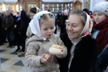 Божественная литургия в Спасо-Преображенском кафедральном соборе 17 декабря 2017 г.