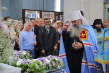 В праздник Успения Божией Матери владыка Артемий возглавил Божественную литургию в Градо-Хабаровском соборе Успения Божией Матери 28 августа 2022 года