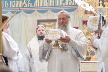 Божественная литургия в Спасо-Преображенском соборе 1 июня 2025 г.